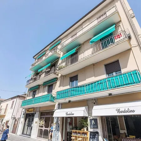 Gemini Apartment *
